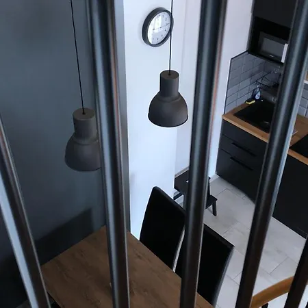 Apartment Madarfeszek